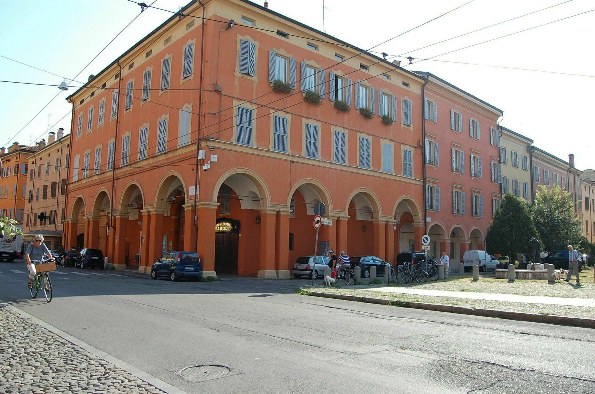 Hotel Rua Frati 48 In San Francesco Modena Kültér fotó